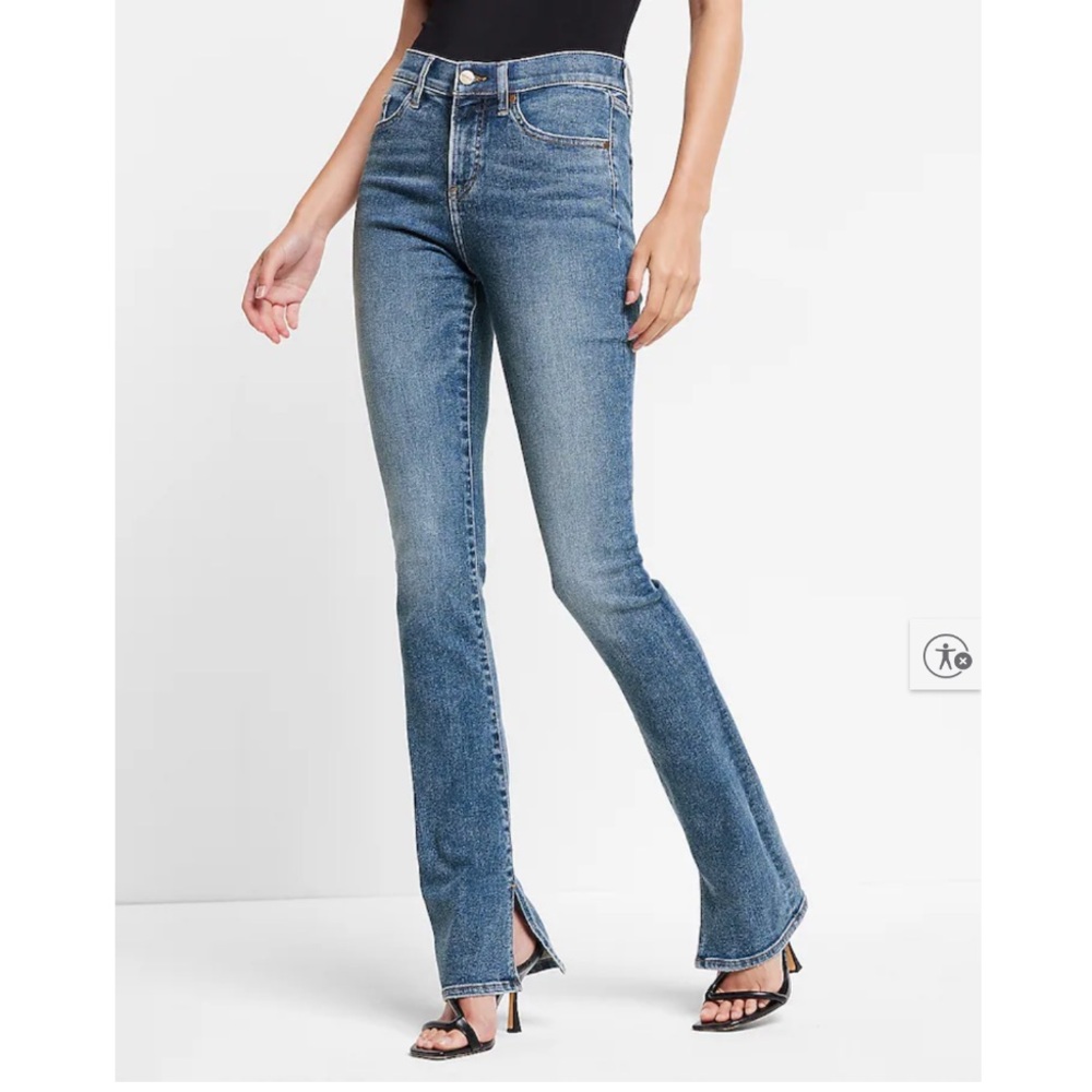 Express Mid Rise Medium Wash Skyscraper Jeans - Picture 6 of 14